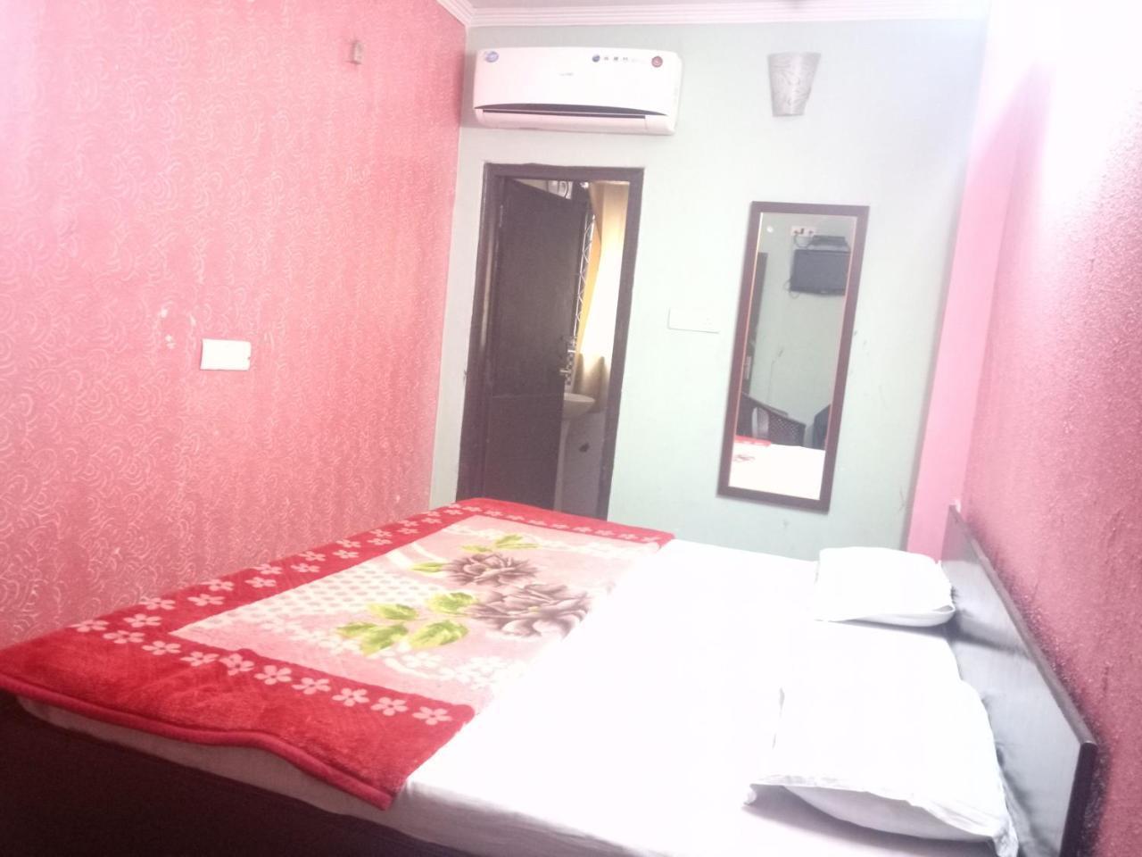 Delhi Inn Új-Delhi Kültér fotó