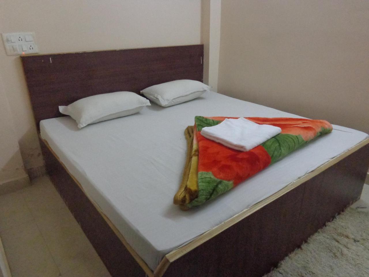 Delhi Inn Új-Delhi Kültér fotó