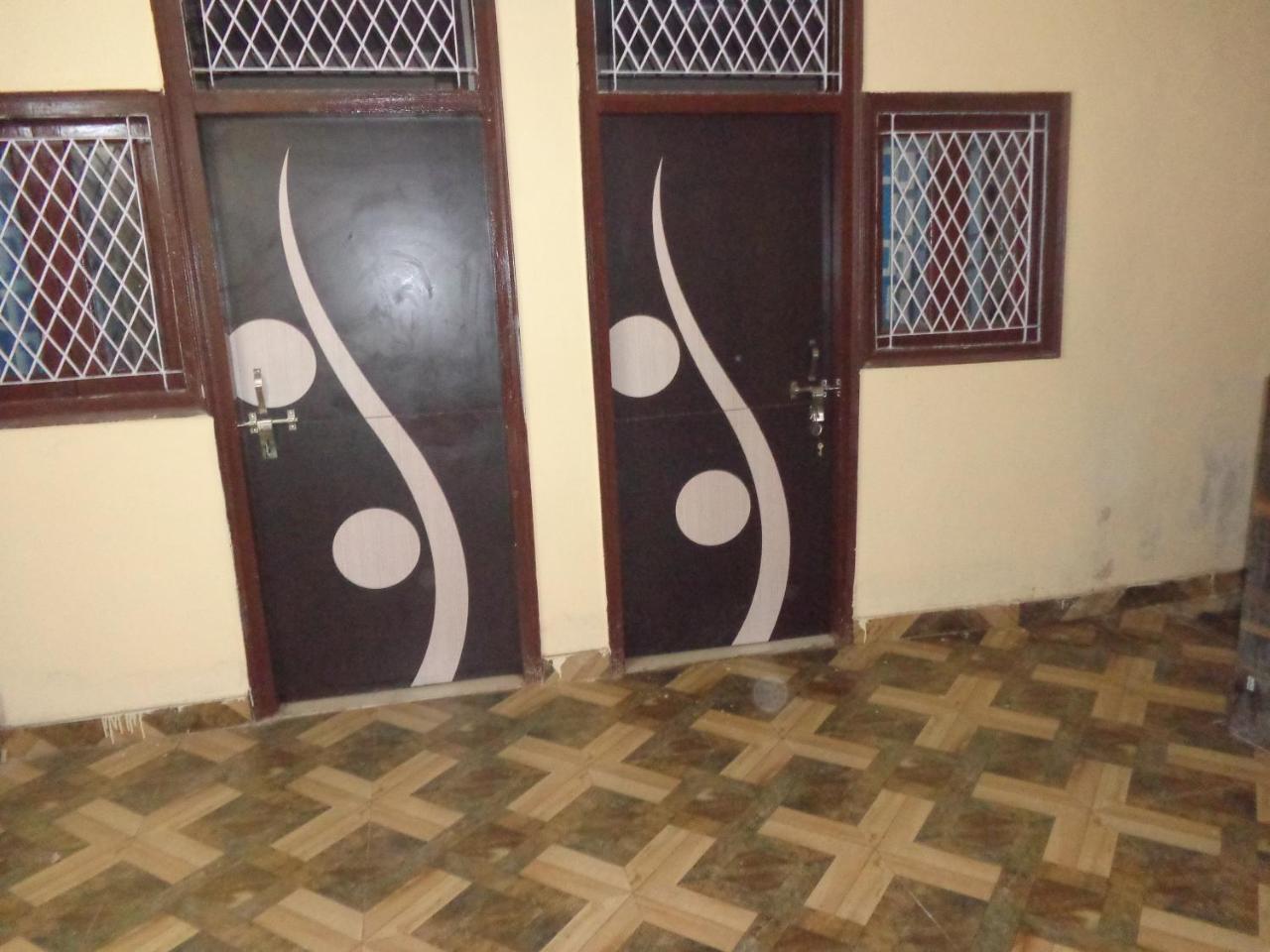 Delhi Inn Új-Delhi Kültér fotó